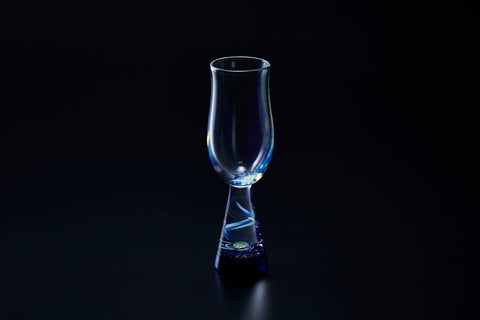 10^21 m Champagne Glass | Mieko Noguchi
