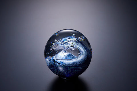 Hokusai Orb, Under the Wave | Mieko Noguchi (alternate view)