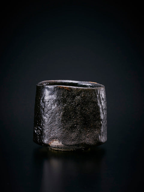 Hikidashi-guro Tea Bowl | Ryotaro Kato