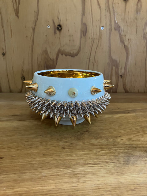 SPIKY TEA BOWL | Takahiro Koga