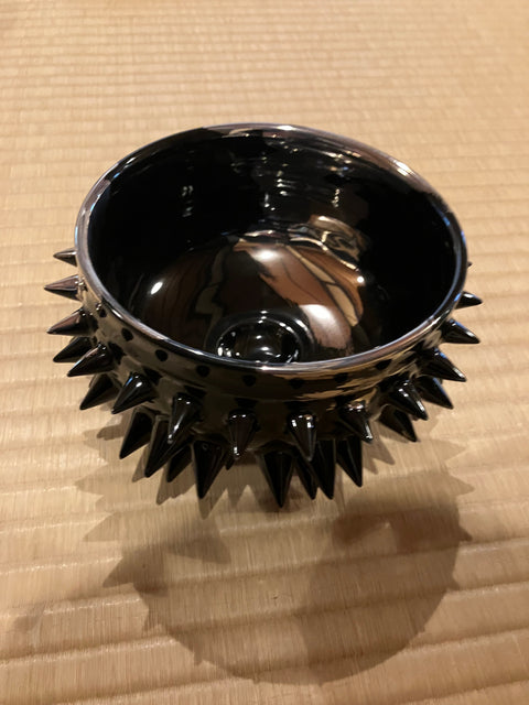 SPIKY TEA BOWL | Takahiro Koga
