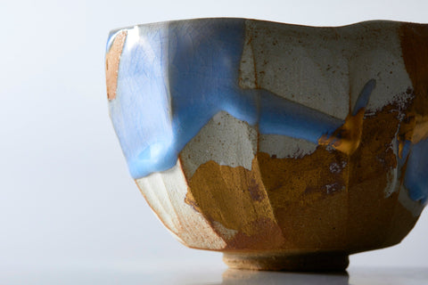 Tea Bowl, Geppaku Glaze, Flowing, Gold Overglaze | Housai Matsubayashi (alternate view)