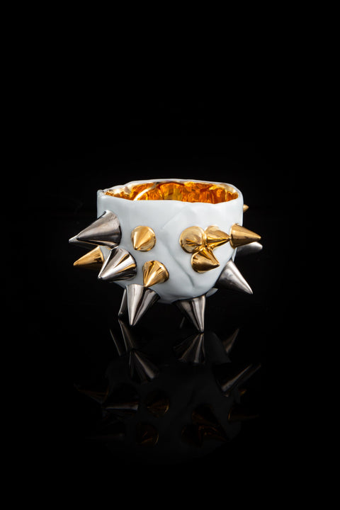 SPIKY SAKE CUP graffiti｜古賀崇洋（別角度）
