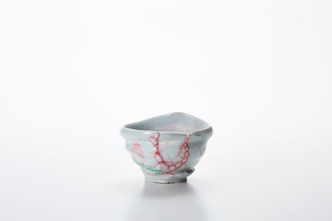 Lacquer-Filled Crackle, Qingbai Porcelain Guinomi (Sake Cup) | Kodai Ujiie (alternate view)