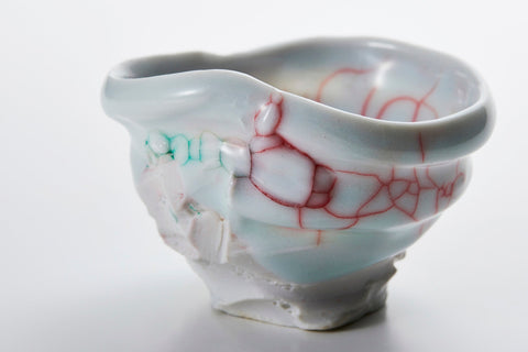 Lacquer-Filled Crackle, Qingbai Porcelain Guinomi (Sake Cup) | Kodai Ujiie (alternate view)
