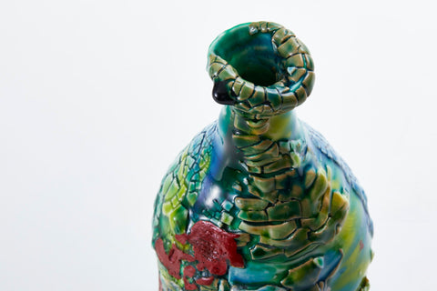 Oribe-Style Vermilion Lacquer Tokkuri (Sake Bottle) (A) | Kodai Ujiie (alternate view)