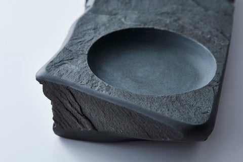 Flower-Adorned Inkstone - On the Crag - | Tatsunori Nagura (alternate view)