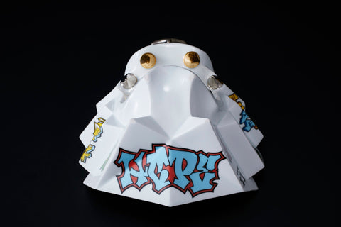 Hoyoroi-hai, Man-Tiger Form, White Graffiti | Takahiro Koga (alternate view)