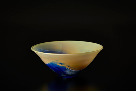 Glass Tea Bowl, Under the Wave | Mieko Noguchi (alternate view)