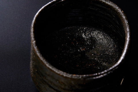 Hikidashi-guro Tea Bowl | Ryotaro Kato (alternate view)