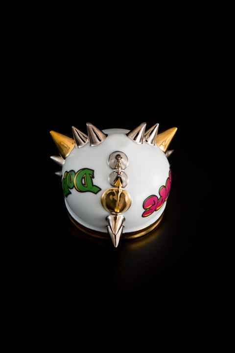SPIKY SAKE CUP graffiti｜古賀崇洋（別角度）