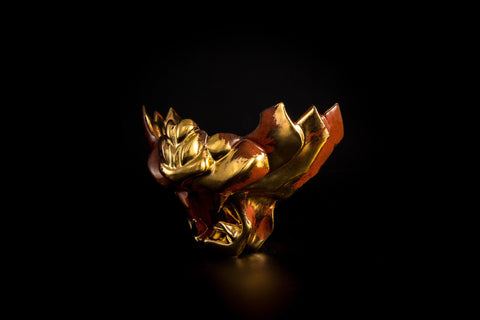 頬鎧盃 虎形 紅金｜古賀崇洋（別角度）
