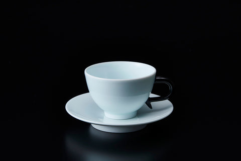 Coffee cup with needle | Yuki Inoue