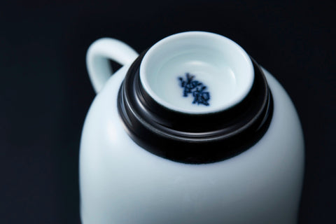 Double foot coffee cup｜井上祐希（別角度）