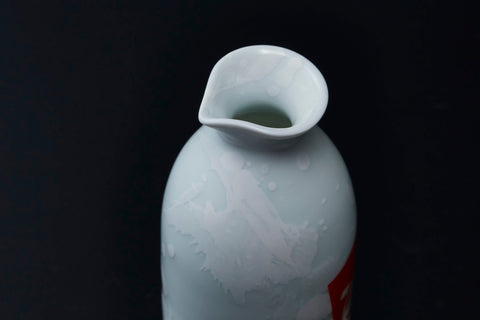 Dripping Tokkuri with fragile tag | Yuki Inoue (alternate view)