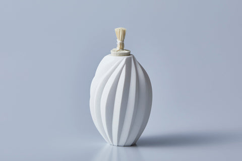 White Porcelain Furidashi Flask | Nami Takahashi (alternate view)