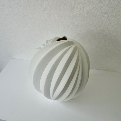 White Porcelain Fruit | Nami Takahashi (alternate view)