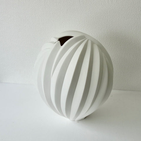 White Porcelain Fruit | Nami Takahashi (alternate view)