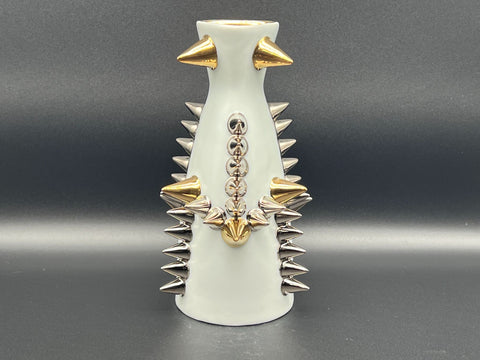 SPIKY SAKE BOTTLE｜古賀崇洋（別角度）