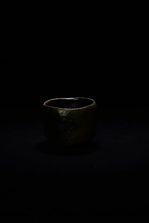 引出黒茶盌｜加藤亮太郎（別角度）