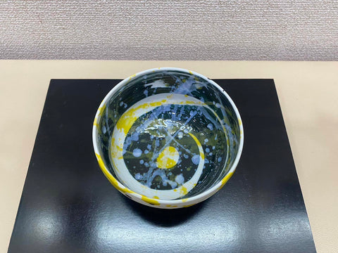 Dripping Scratch Tea bowl YE｜井上祐希（別角度）
