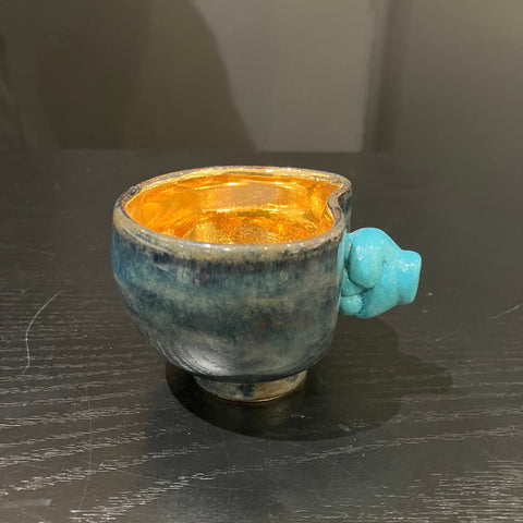 パンチぐい吞み　金（Punch sake cup Gold）｜宮下サトシ