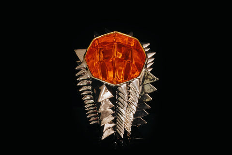 SPIKY 8 PLATINUM｜古賀崇洋（別角度）