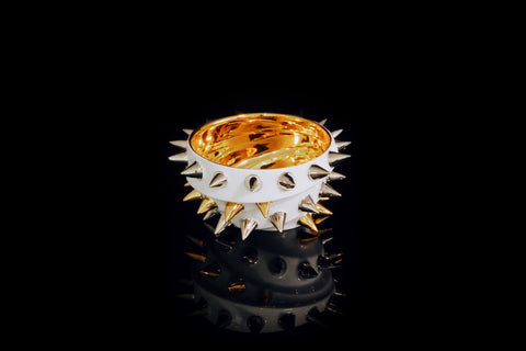 SPIKY SHELL W｜古賀崇洋（別角度）