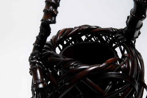 天然竹花籃　巌｜田辺竹雲斎（別角度）