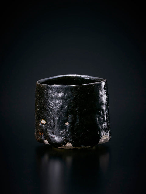 引出黒茶盌｜加藤亮太郎（別角度）