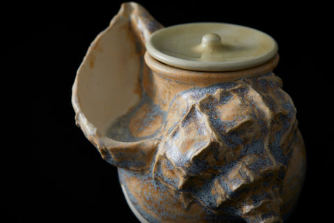 Sea Snail / Round Jar | Keiko Masumoto (alternate view)