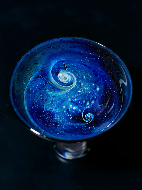 宇宙を呑む　盃　全宇宙｜ノグチミエコ（別角度）