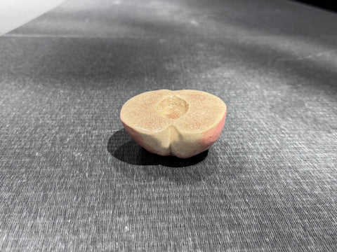 蓋置　白桃｜星野友幸（別角度）