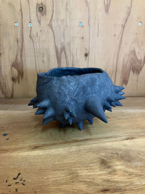 SPIKY TEA BOWL｜古賀崇洋
