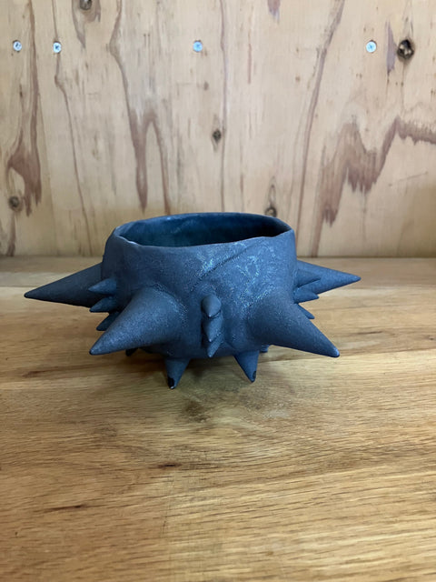 SPIKY TEA BOWL｜古賀崇洋
