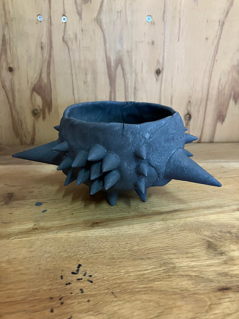 SPIKY TEA BOWL｜古賀崇洋
